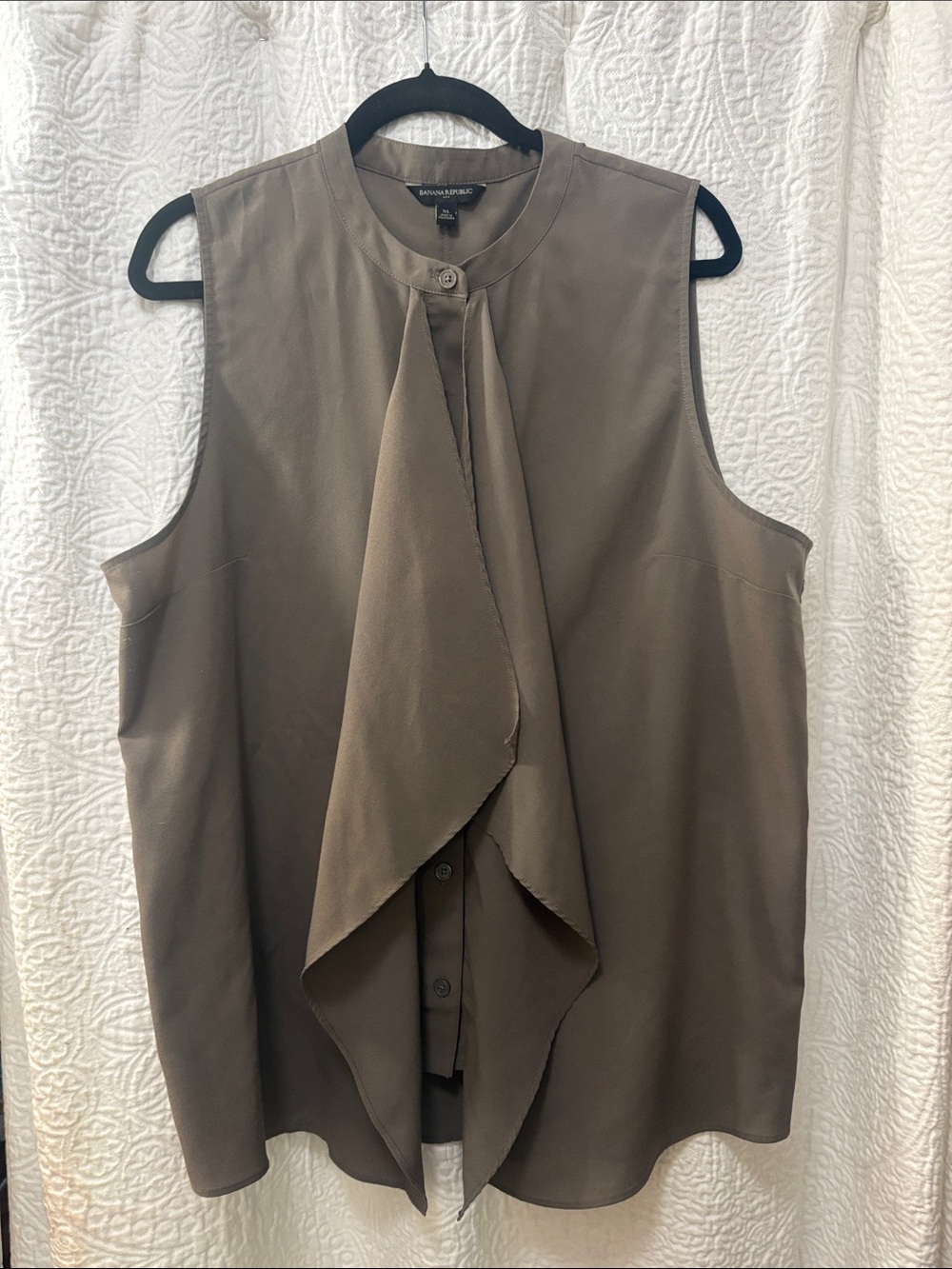 Banana Republic Sleeveless Draped Blouse - Olive
